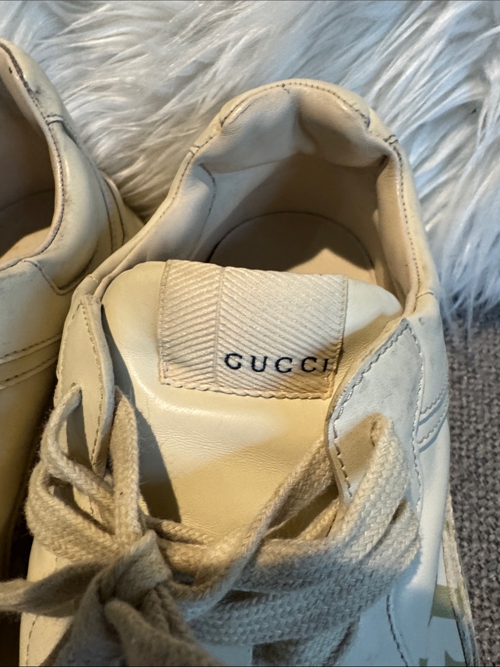 Gucci autentic Cream Leather Chunky Sneakers with Green and Red Stripe - Picture 5 of 12